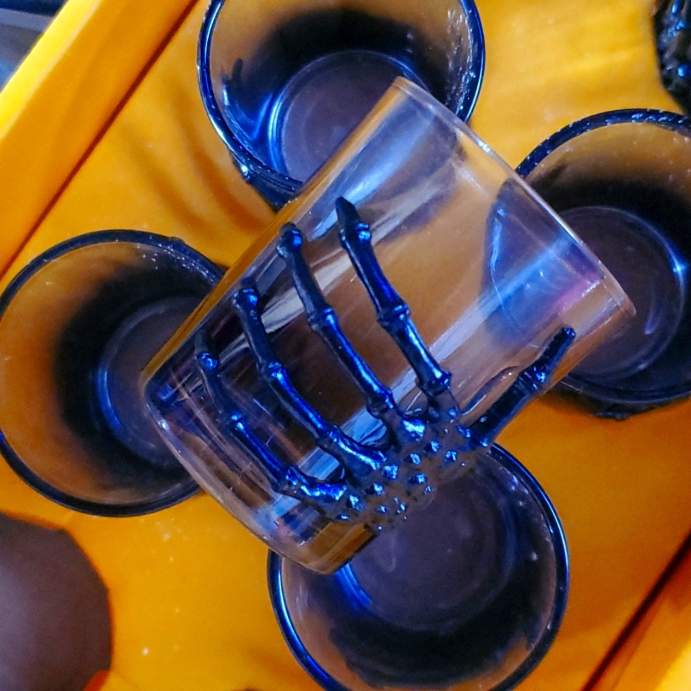 Skull shot glasses